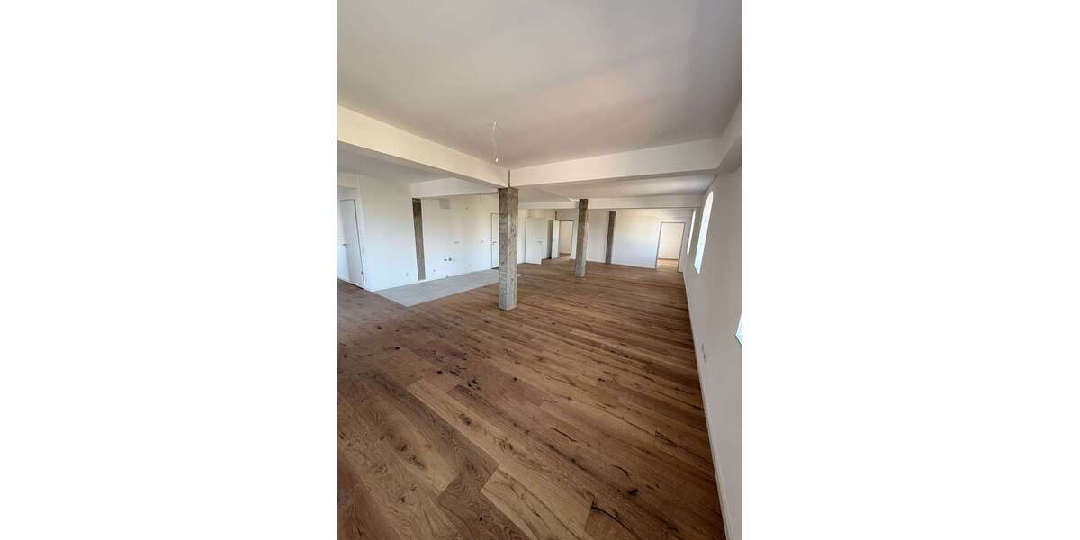 Etagenwohnung Duisburg Essenberg - 4 Zimmer, 143 m&sup2;, 2.075&euro; | Angebot:26273041