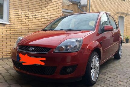 Ford Fiesta 223.000 km 1.990 &euro; Grevenbroich 41517