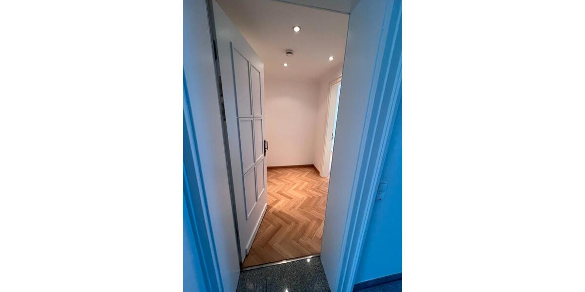 Etagenwohnung Düsseldorf Stadtbezirk 5 - 1 Zimmer, 49 m&sup2;, 1.150&euro; | Angebot:27547930