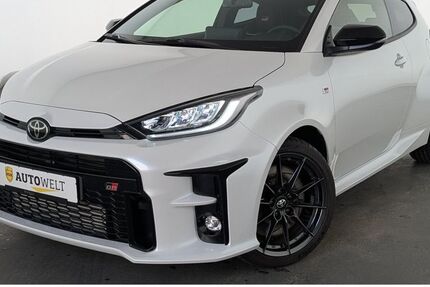 Toyota Yaris 5.250 km 38.760 &euro; Düsseldorf 40599