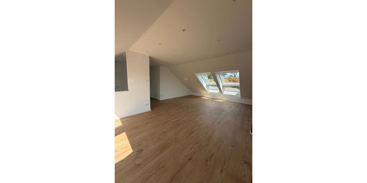 Etagenwohnung Duisburg Rheinhausen - 3 Zimmer, 136 m&sup2;, 1.190&euro; | Angebot:27553924