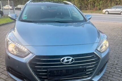 Hyundai i40 177.000 km 6.200 &euro; Duisburg 47239