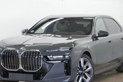 BMW i7 4.024 km 119.590 &euro; Mülheim 45472