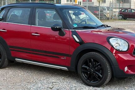 Mini Cooper D 93.463 km 10.999 &euro; Mülheim 45473