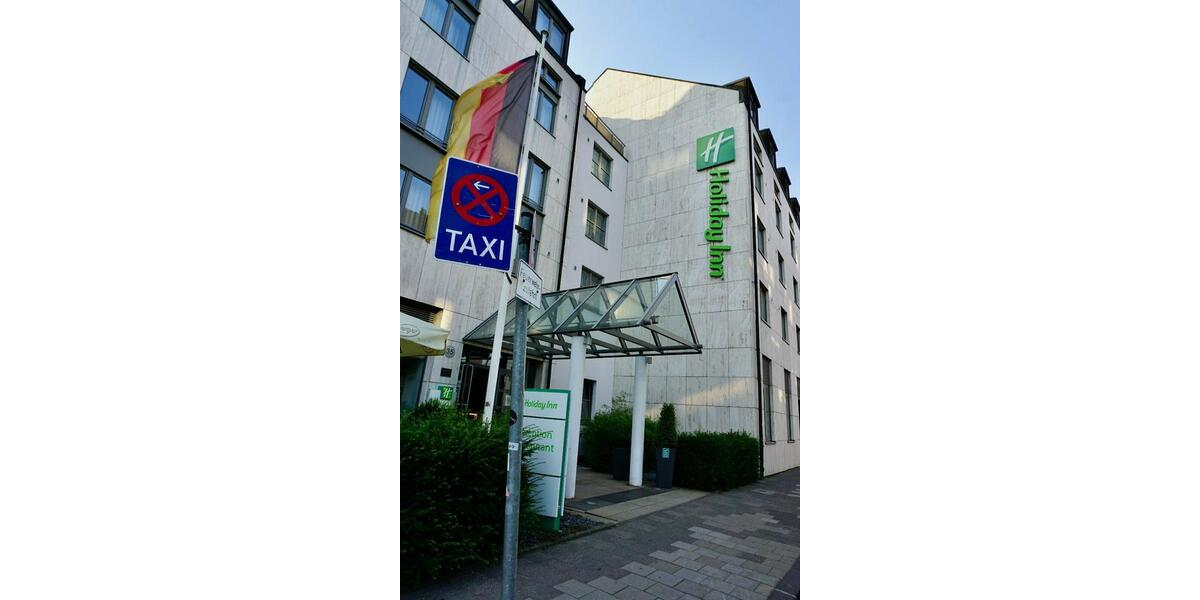 Erdgeschoßwohnung Düsseldorf Stadtbezirk 3 - 1 Zimmer, 24 m&sup2;, 1.100&euro; | Angebot:25616644