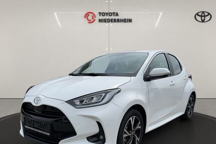 Toyota Yaris 2.000 km 23.480 &euro; Krefeld 47809