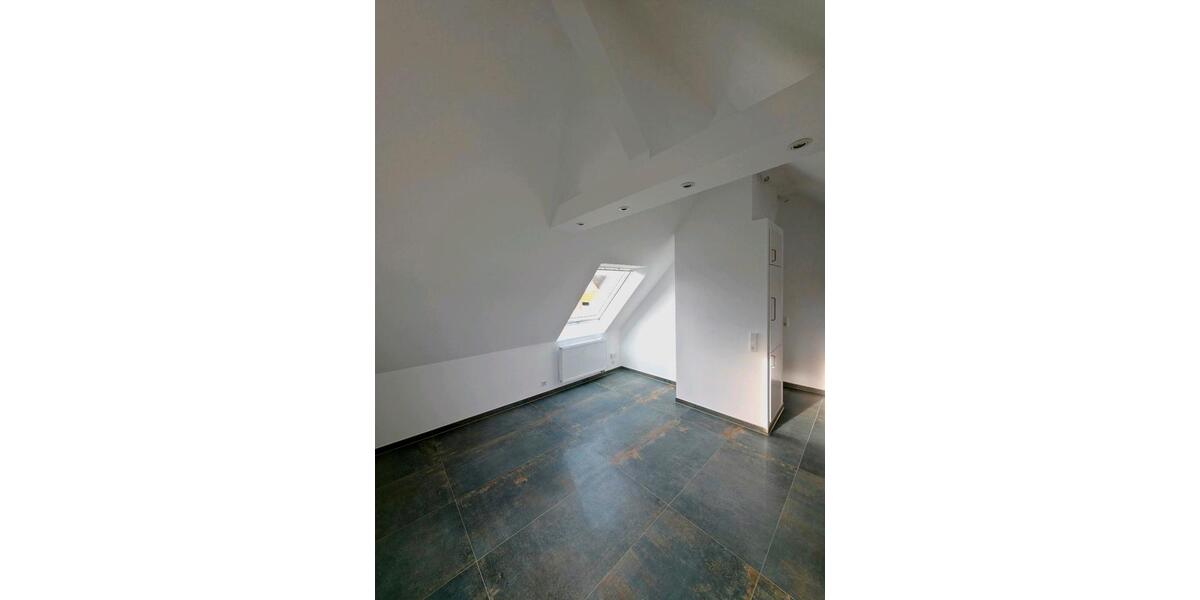 Dachgeschoßwohnung Kaarst - 1 Zimmer, 45 m&sup2;, 750&euro; | Angebot:27569842