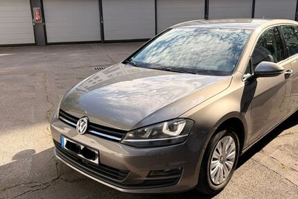 VW Golf 159.600 km 10.200 &euro; Düsseldorf 40474
