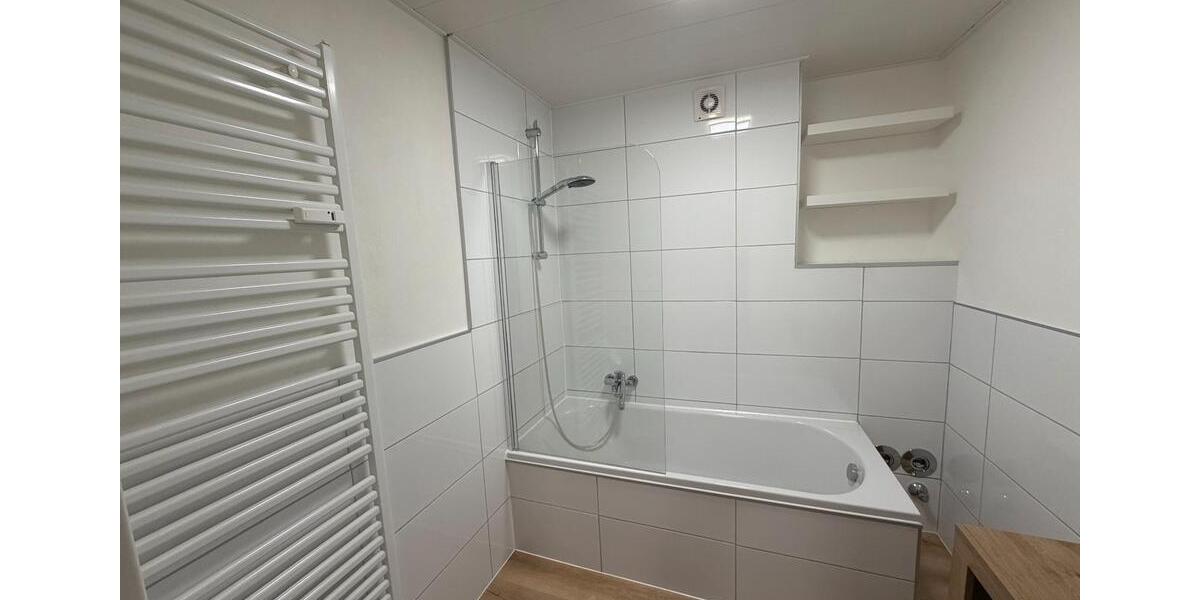 Erdgeschoßwohnung Dormagen - 4 Zimmer, 80 m&sup2;, 245.000&euro; | Angebot:27499353