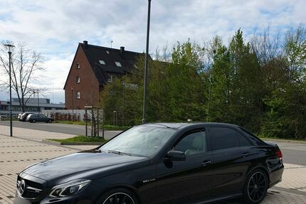 Mercedes-Benz E 500 193.350 km 19.990 &euro; Duisburg 47239