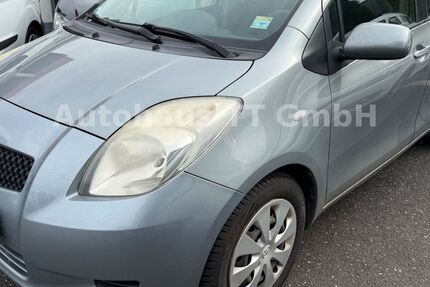 Toyota Yaris 179.333 km 3.799 &euro; Bergheim bei Köln 50126