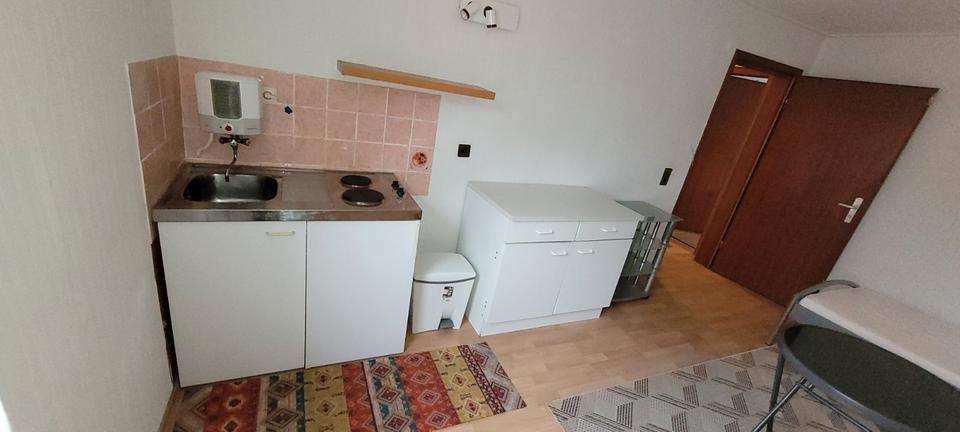 Etagenwohnung Duisburg Laar - 1 Zimmer, 20 m&sup2;, 300&euro; | Angebot:27551007
