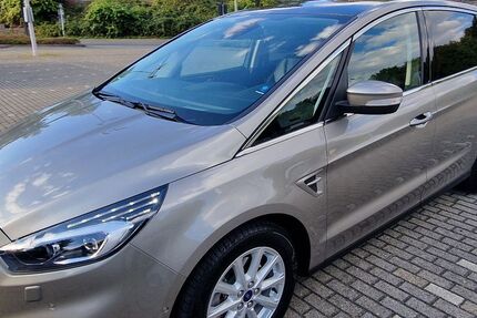 Ford S-Max 112.600 km 17.290 &euro; Mülheim an der Ruhr 45478