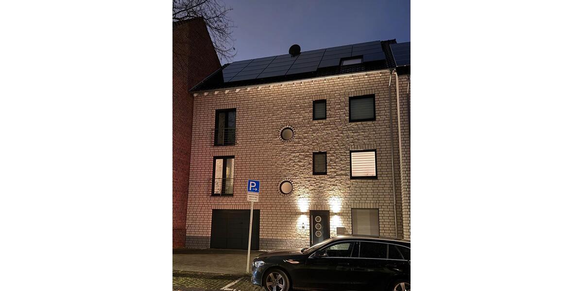 Reihenhaus Mönchengladbach Süd - 8 Zimmer, 369 m&sup2;, 1.150.000&euro; | Angebot:27496823
