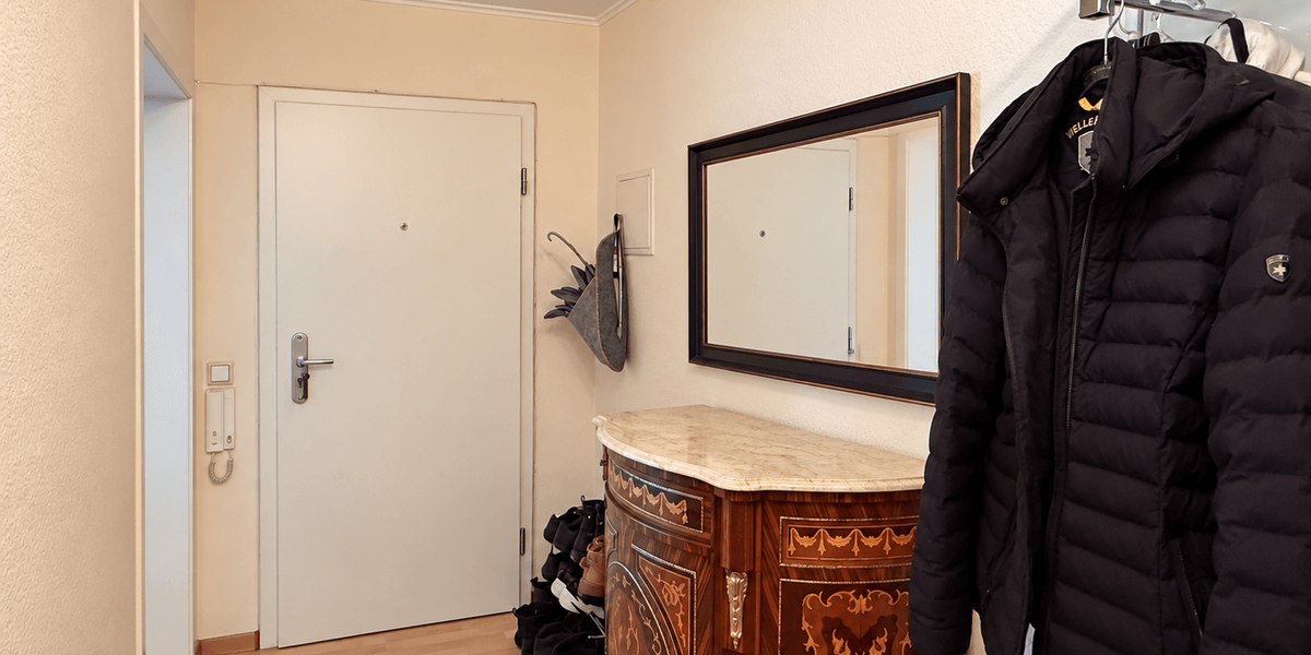 Etagenwohnung Düsseldorf Flingern Süd - 3.5 Zimmer, 83 m&sup2;, 240.000&euro; | Angebot:27452480