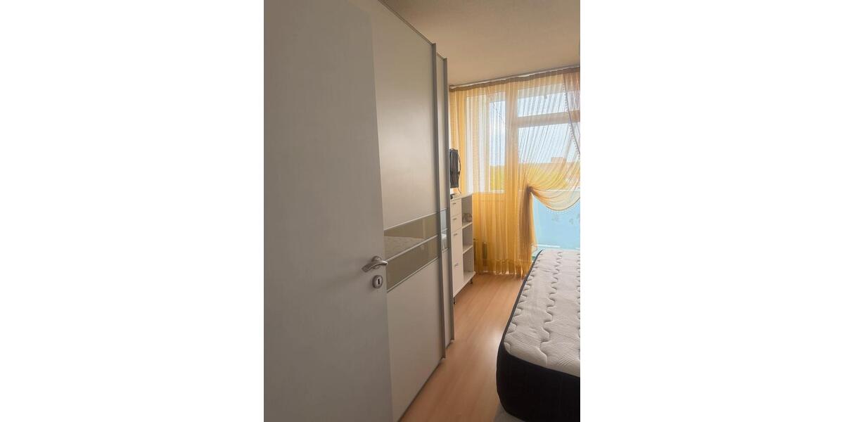 Etagenwohnung Dormagen Hackenbroich - 4 Zimmer, 94 m&sup2;, 220.000&euro; | Angebot:27542476