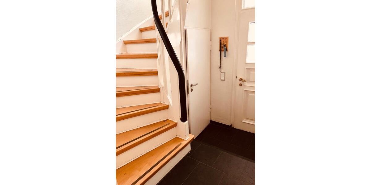 Etagenwohnung Düsseldorf Stadtbezirk 5 - 3 Zimmer, 85 m&sup2;, 1.950&euro; | Angebot:27540788