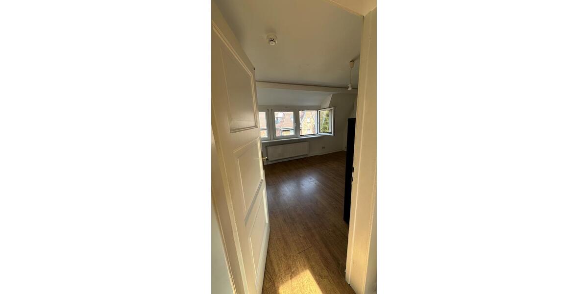 Dachgeschoßwohnung Neuss - 2 Zimmer, 50 m&sup2;, 520&euro; | Angebot:27549115