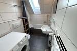 Dachgeschoßwohnung Krefeld Cracau - 3 Zimmer, 60 m&sup2;, 810&euro; | Angebot:27543937