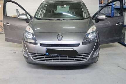 Renault Grand Scenic 120.172 km 3.900 &euro; Solingen 42719