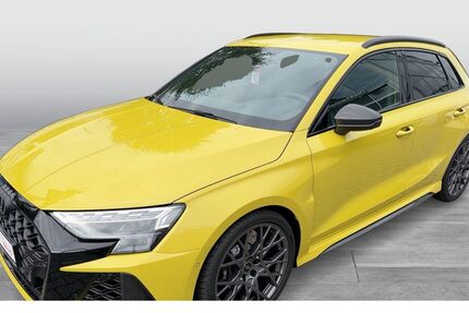 Audi RS3 1.848 km 67.670 &euro; Mönchengladbach 41066