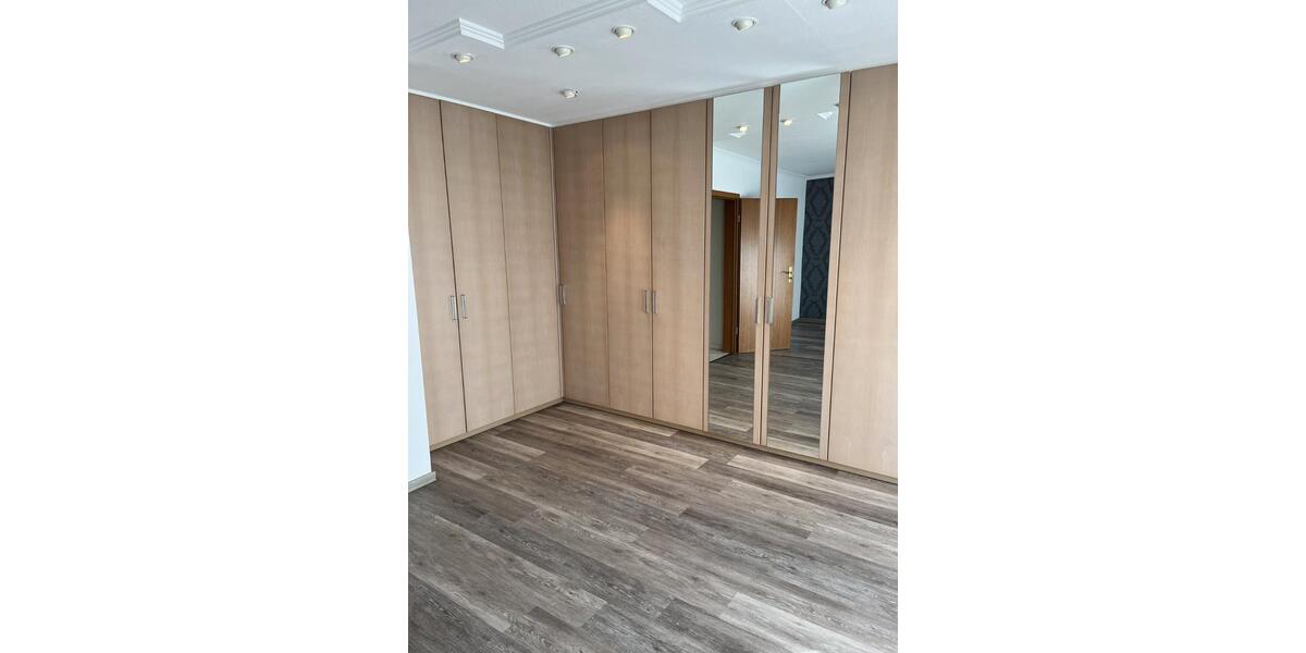 Doppelhaushälfte Mönchengladbach West - 5 Zimmer, 173 m&sup2;, 499.000&euro; | Angebot:27534267