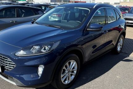 Ford Kuga 90.595 km 17.490 &euro; Pulheim 50259