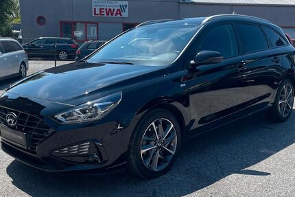 Hyundai i30 62.350 km 16.490 &euro; Solingen 42653