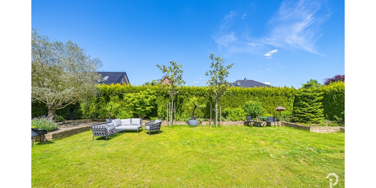 Repräsentatives Einfamilienhaus mit großem Garten. Ein sonniges Paradies mit 4-5 Zimmer für Familien - Einfamilienhaus Jüchen | Angebot:27566533