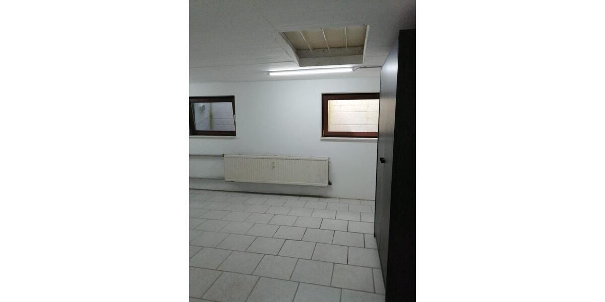 Gewerbeobjekt Düsseldorf Stadtbezirk 8 - 400&euro; | Angebot:26717777