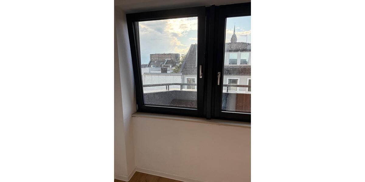 Etagenwohnung Krefeld - 2 Zimmer, 65 m&sup2;, 600&euro; | Angebot:27541042