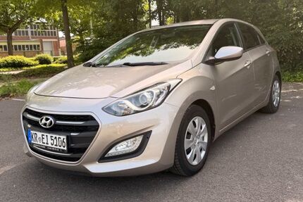 Hyundai i30 90.174 km 7.750 &euro; Krefeld 47805