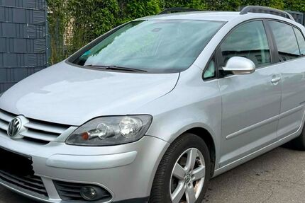 VW Golf Plus 240.000 km 2.650 &euro; mönchengladbach 41065