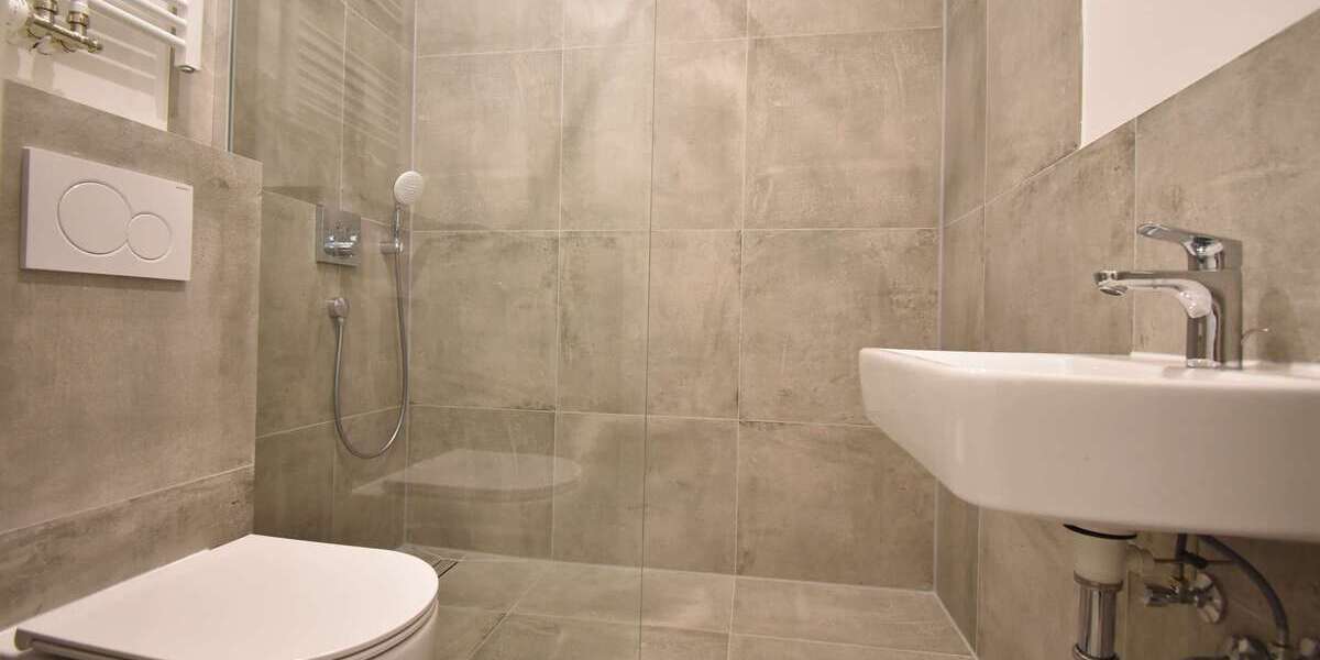 Etagenwohnung Düsseldorf Stadtmitte - 2 Zimmer, 50 m&sup2;, 800&euro; | Angebot:27076053