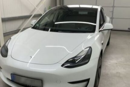 Tesla Model 3 38.711 km 32.900 &euro; Dormagen 41540