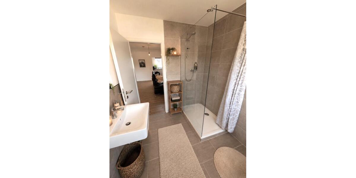Dachgeschoßwohnung Neuss Augustinusviertel - 2 Zimmer, 80 m&sup2;, 998&euro; | Angebot:27537348