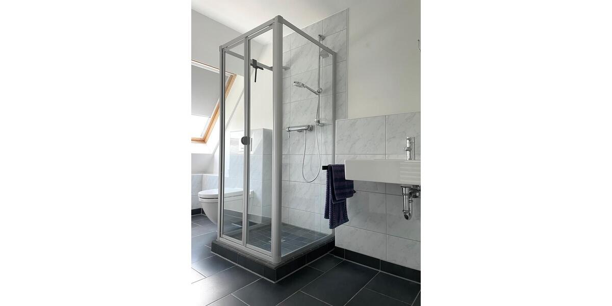 Dachgeschoßwohnung Korschenbroich - 1 Zimmer, 61 m&sup2;, 850&euro; | Angebot:27567554