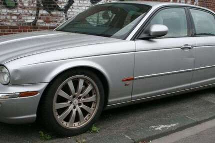Jaguar XJ 236.218 km 4.990 &euro; Moenchengladbach 41065