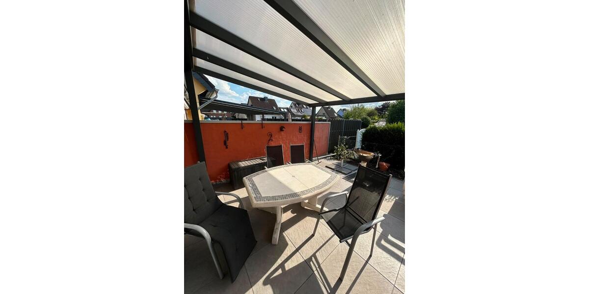 Maisonettenwohnung Duisburg Huckingen - 6 Zimmer, 164 m&sup2;, 1.500&euro; | Angebot:27555683
