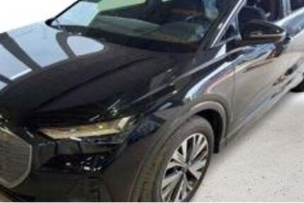 Audi Q4 e-tron 15.844 km 36.190 &euro; Moers-Hülsdonk 47441