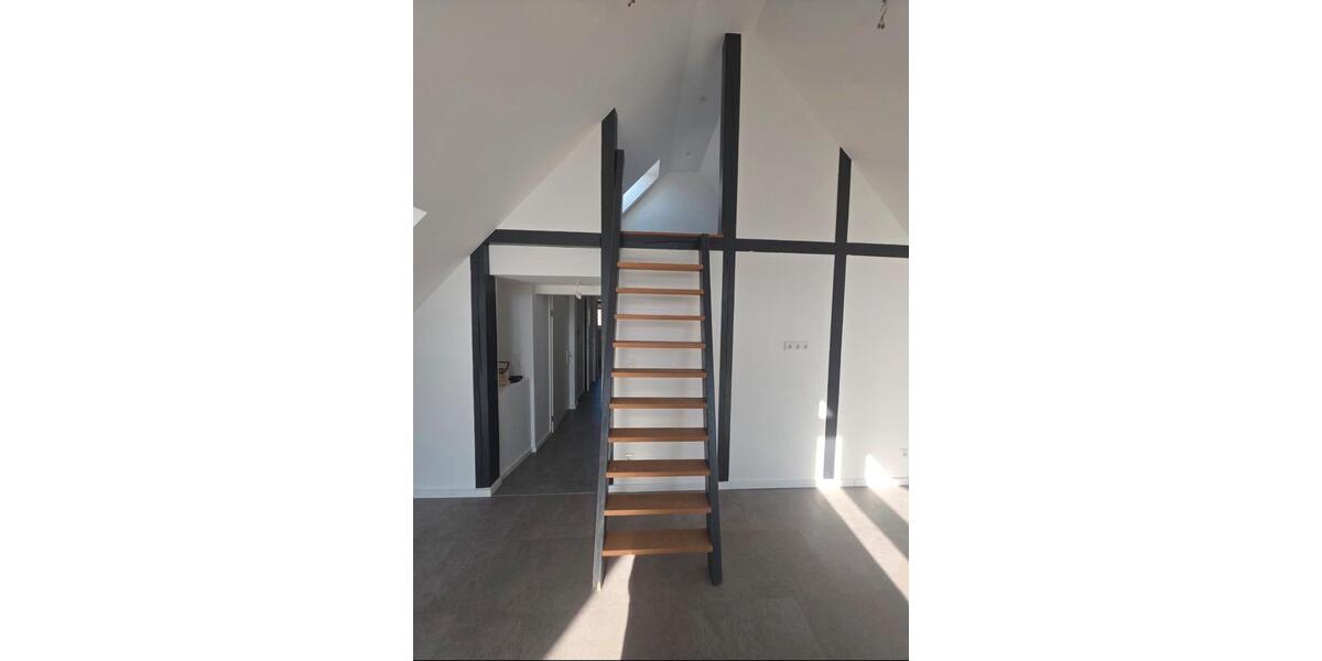 Dachgeschoßwohnung Leverkusen - 3 Zimmer, 75 m&sup2;, 1.200&euro; | Angebot:27546960