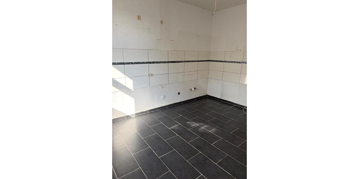 Etagenwohnung Duisburg Rheinhausen - 4 Zimmer, 85 m&sup2;, 1.100&euro; | Angebot:27564395