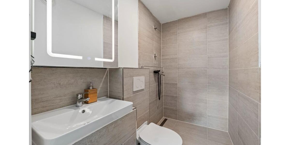 Etagenwohnung Leverkusen - 2 Zimmer, 70 m&sup2;, 1.000&euro; | Angebot:27541040