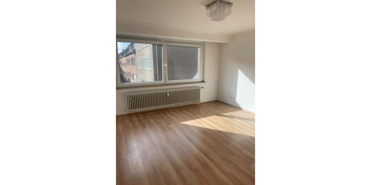 Etagenwohnung Krefeld - 2 Zimmer, 69 m&sup2;, 510&euro; | Angebot:27542628