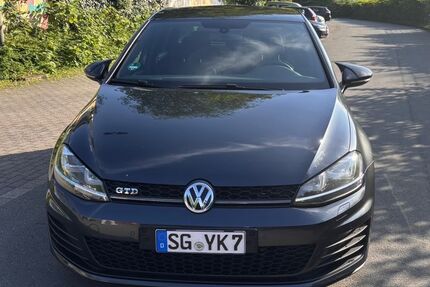 VW Golf 188.000 km 12.000 &euro; Solingen 42651