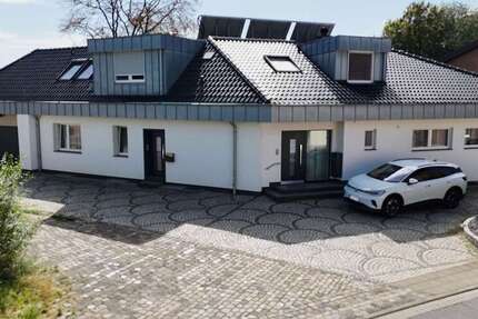 Haus Jüchen - 9 Zimmer, 263 m&sup2;, 825.000&euro; | Angebot:27359176