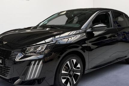 Peugeot 208 14.835 km 16.900 &euro; Düsseldorf 40233