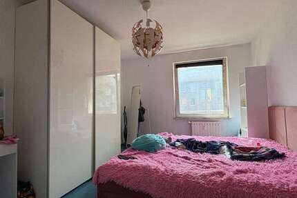 Wohnung Duisburg Untermeiderich - 2 Zimmer, 33 m&sup2;, 300&euro; | Angebot:27516872