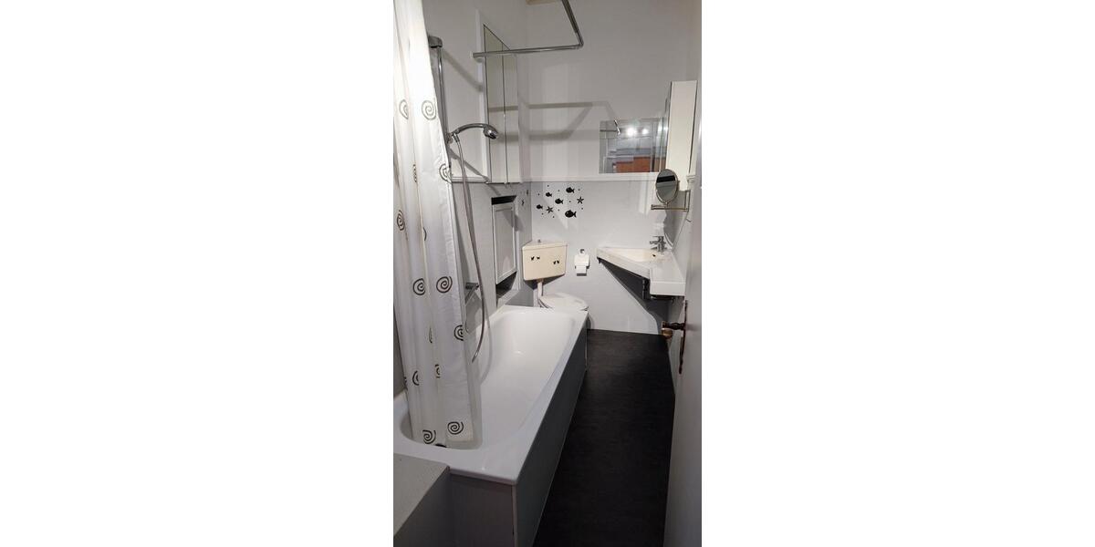 Etagenwohnung Duisburg Duisburg-Mitte - 2 Zimmer, 69 m&sup2;, 490&euro; | Angebot:27555692