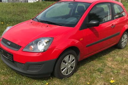 Ford Fiesta 21.737 km 4.350 &euro; Krefeld 47809